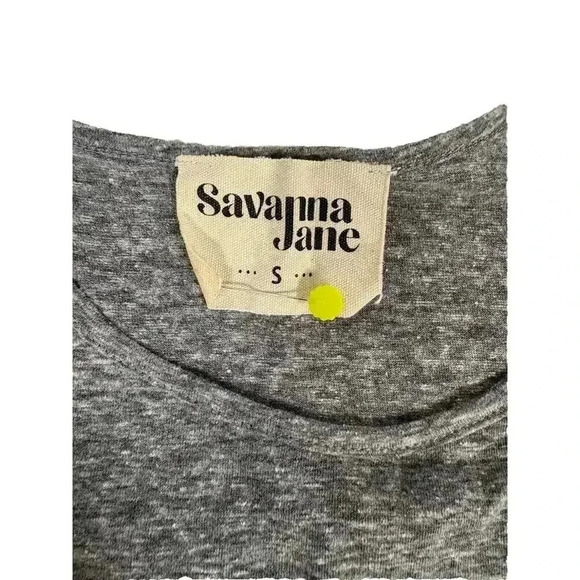 Savanna Jane Small Gray Embroidered Cap Sleeve Top - Picture 3 of 4